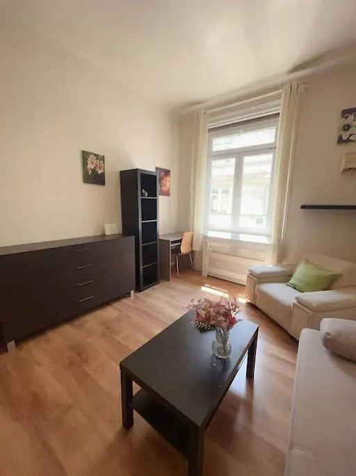 Diamond Cabin By The Church Budapest 0*,